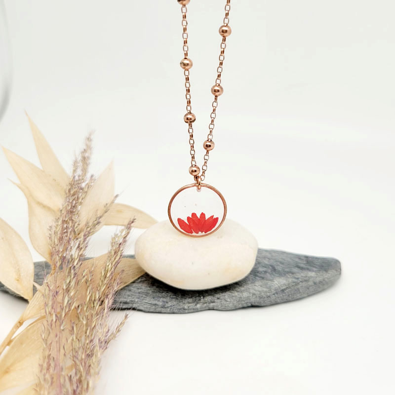 Collier doré à l'or fin rose - MARGUERITE rouge
