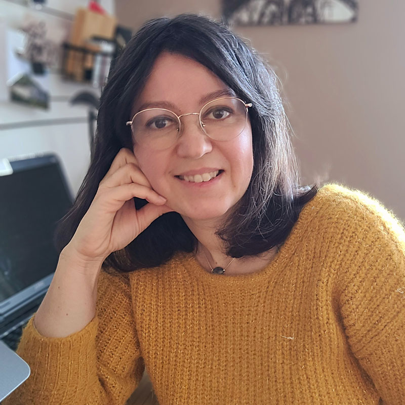 Portrait 2025 devant ordinateur